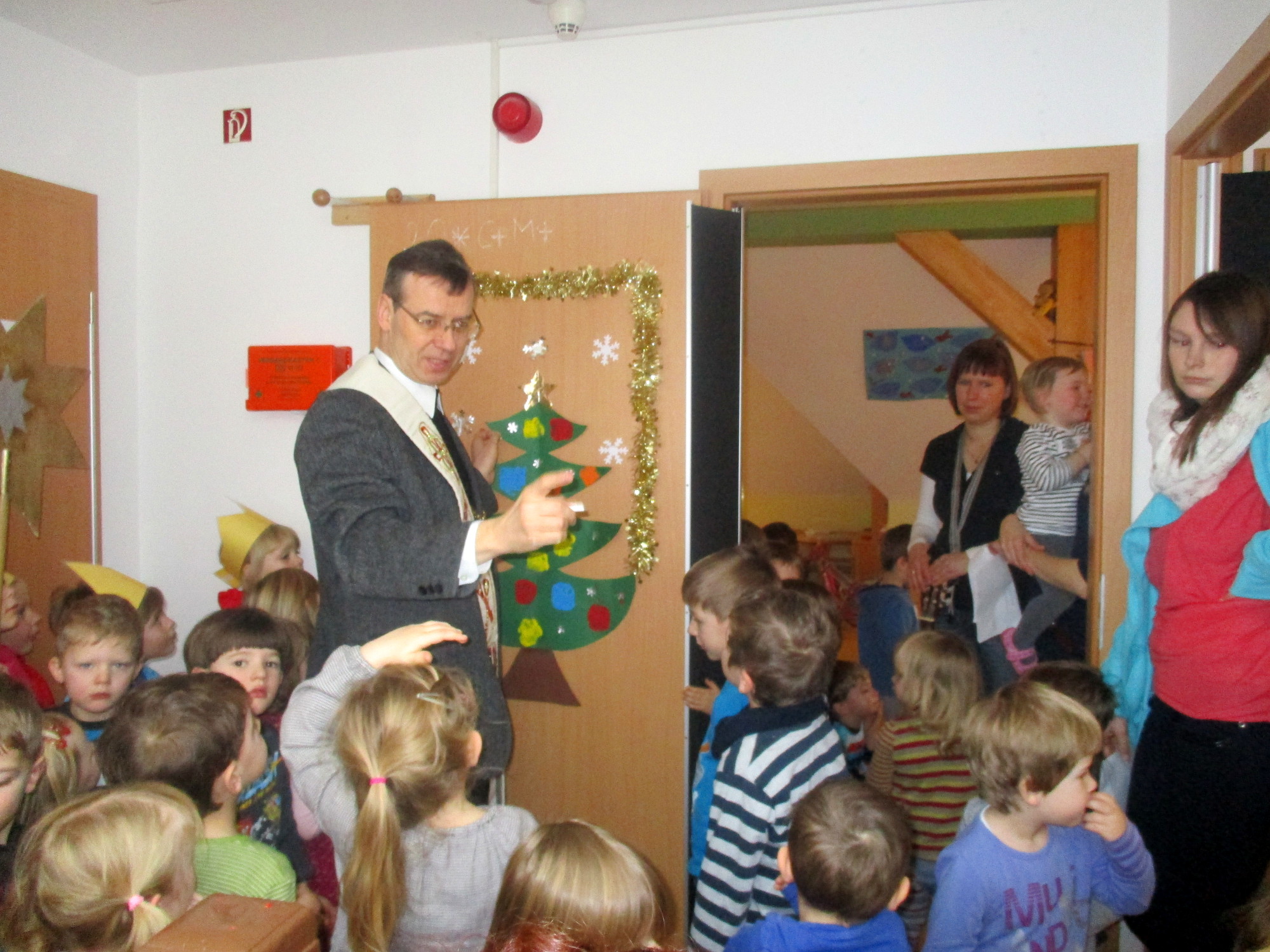 Kindergarten St. Martin - Die Könige in unserem Kindergarten zu Gast.